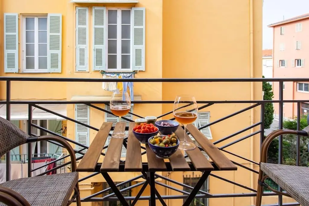 #44 1 Bdr Flat Cap Ac Balcony 5Mins Walk To Beach Nice Lejlighed